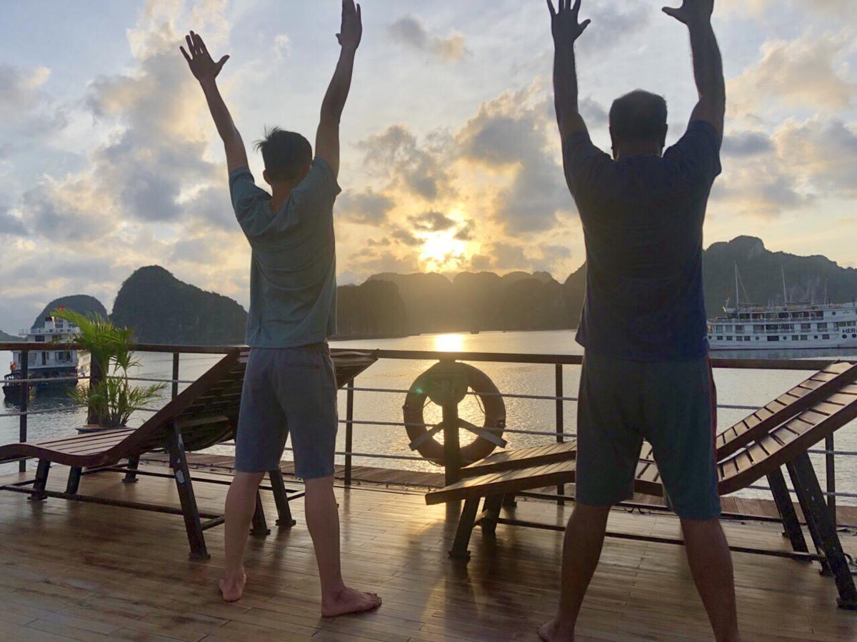 Halong Majestic Legend Cruise Hotell Ha Long Eksteriør bilde