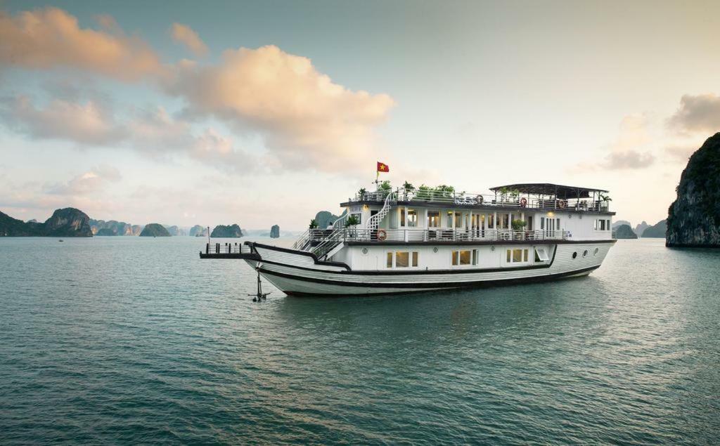Halong Majestic Legend Cruise Hotell Ha Long Eksteriør bilde
